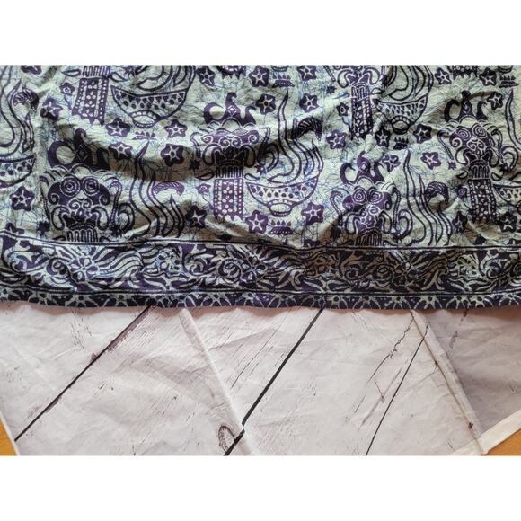 Batik World Blue Hawaiin Button Up Mens Shirt Size XXXL Wooden Buttons - Picture 10 of 10